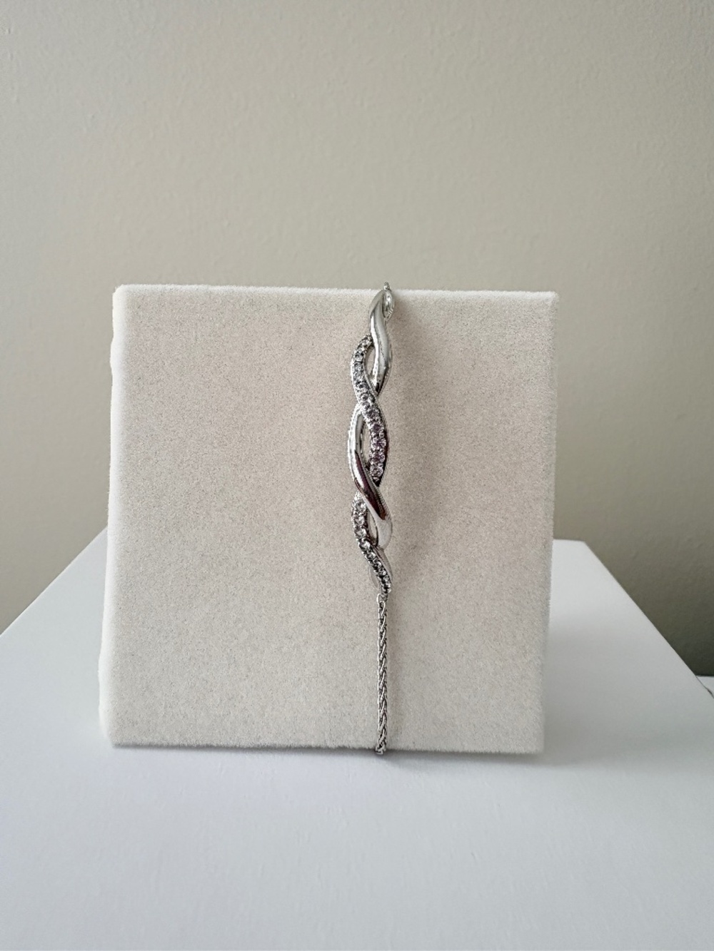 Kay Jewelers Solid 925 Sterling Silver Pavé CZ Twist Wave Bolo Bracelet